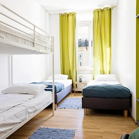Folk Krakowskie Przedmiescie Hostel