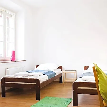 Folk Krakowskie Przedmiescie Hostel
