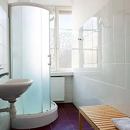 Folk Krakowskie Przedmiescie Hostel *